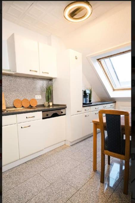 Willkommen Im Lilly In Direkt Am Flughafen Fmo Apartment